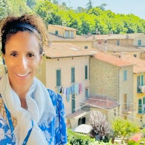 Meet your Posher, Regina